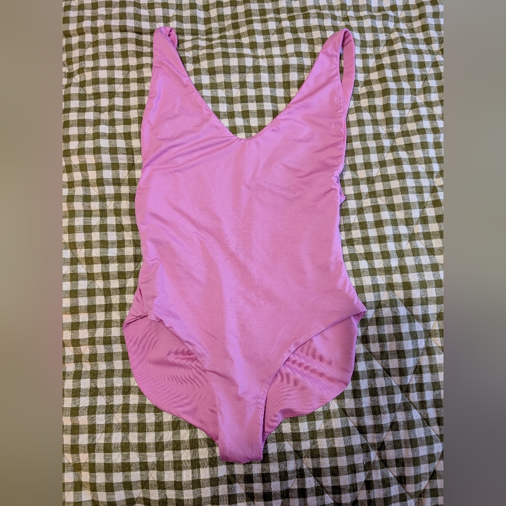 Londre Minimalist One-Piece Swimsuit - Pink